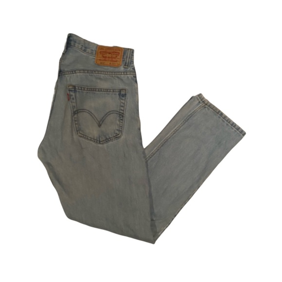 Vintage 90s Levi’s 505 Light Wash Blue Jeans